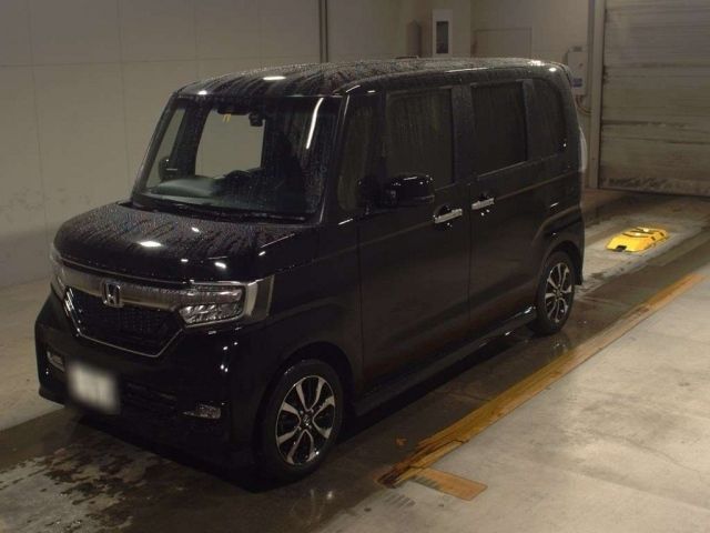 3863 Honda N box JF3 2017 г. (TAA Kyushu)